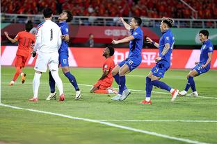 Vòng thi tư cách dự thi cúp Túc Hiệp lần thứ năm: Thượng Hải Thân Thủy 8 - 0 Nam Ninh Đông Hạ Môn Lộ Kiến 6 - 0 Cam Nam 92
